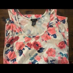 Floral stretch tank top